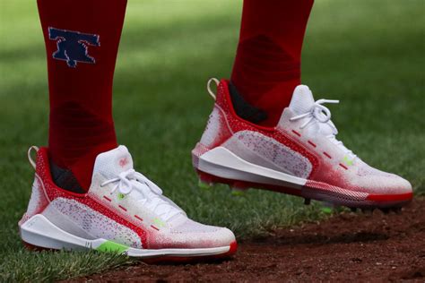 bryce harper under armour cleats.